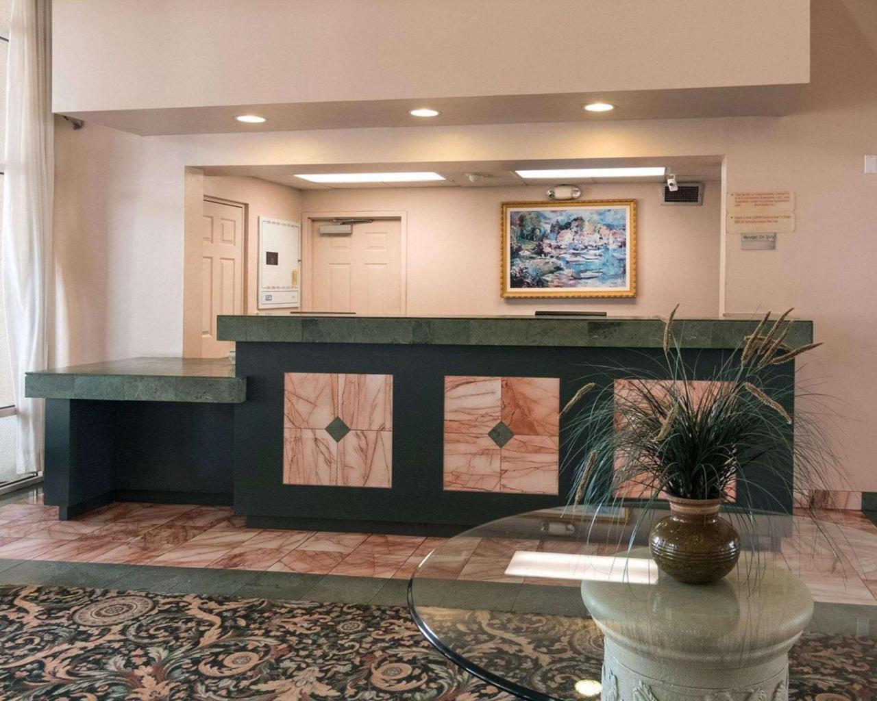 Economy Inn & Suites Shreveport Buitenkant foto